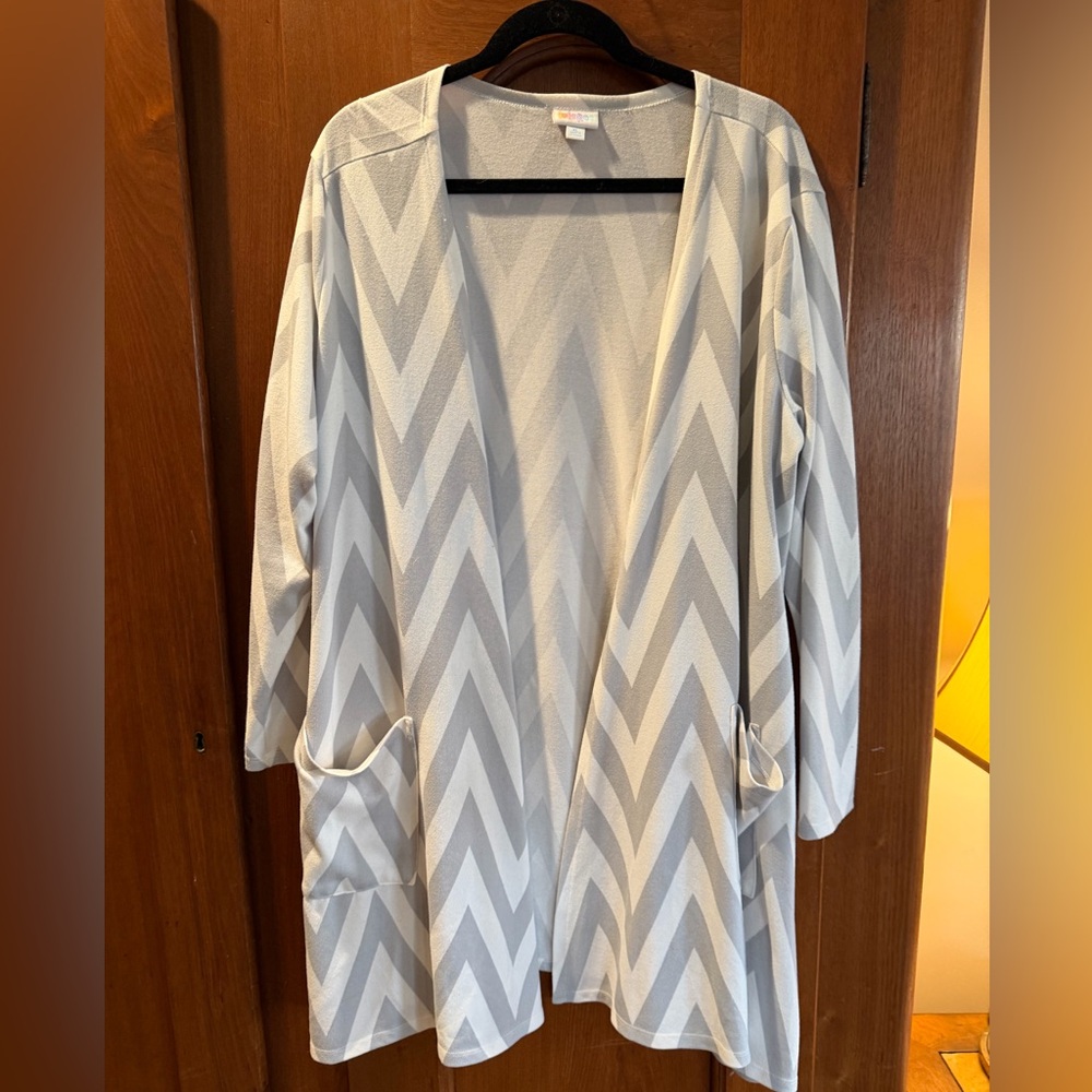 LuLaRoe Gray and White Chevron Cardigan